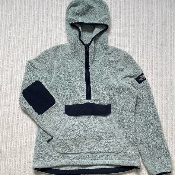 The North Face Sweaters - The North Face Women’s Campshire Pullover Hoodie | Size S